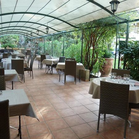 Logis Hotel - Restaurant Residence Les Cedres Villeneuve-lès-Avignon 외부 사진