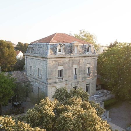 Logis Hotel - Restaurant Residence Les Cedres Villeneuve-lès-Avignon 외부 사진