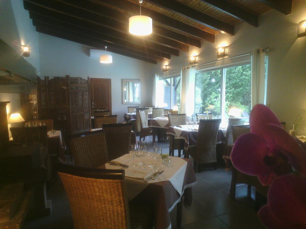 Logis Hotel - Restaurant Residence Les Cedres Villeneuve-lès-Avignon 외부 사진