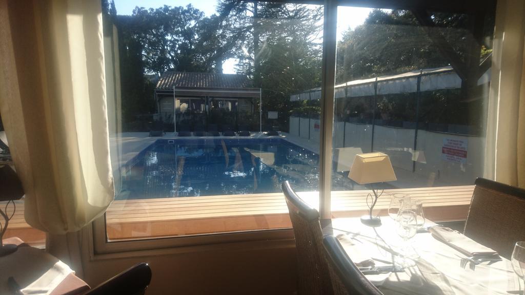 Logis Hotel - Restaurant Residence Les Cedres Villeneuve-lès-Avignon 외부 사진