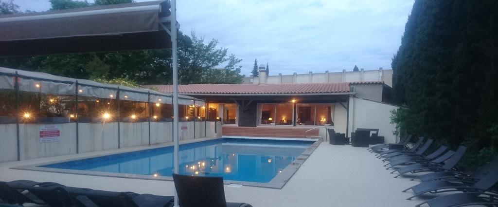 Logis Hotel - Restaurant Residence Les Cedres Villeneuve-lès-Avignon 외부 사진
