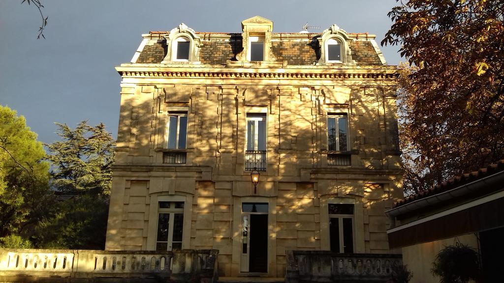 Logis Hotel - Restaurant Residence Les Cedres Villeneuve-lès-Avignon 외부 사진